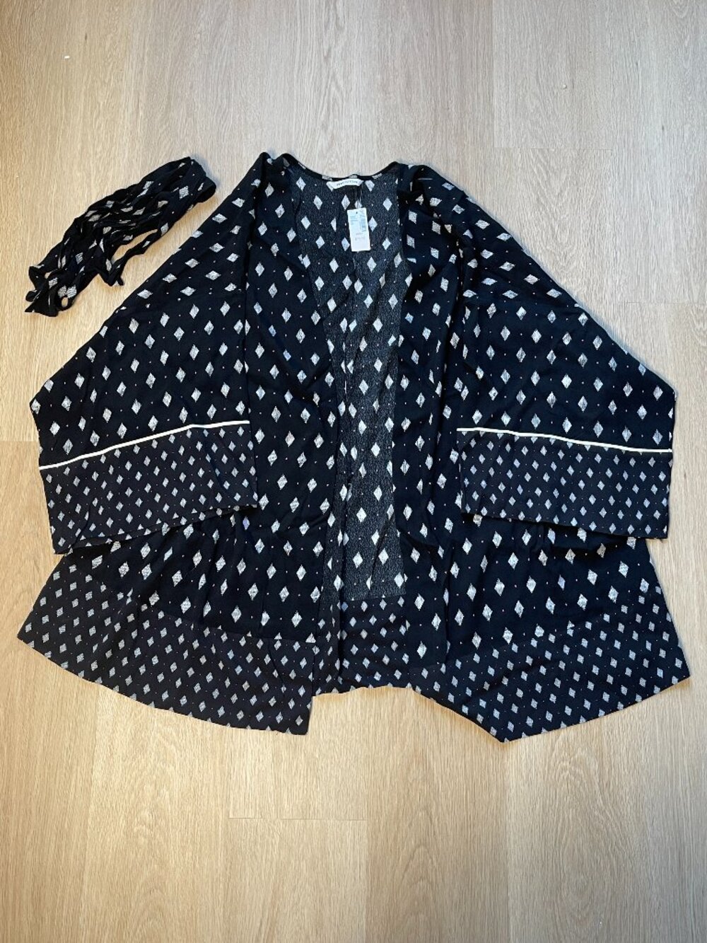 Penningtons 4X/5X Black Diamond Print Kimono/Cardigan
